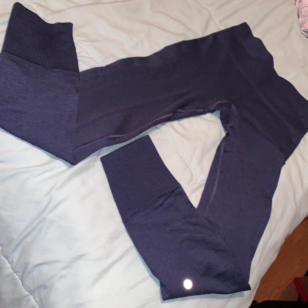 Lululemon athletic leggings size 4
